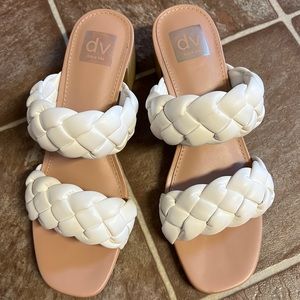 Dolce Vita Block Heels, White braided band, Brand New, WMS 8.5